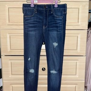 Hollister jeans